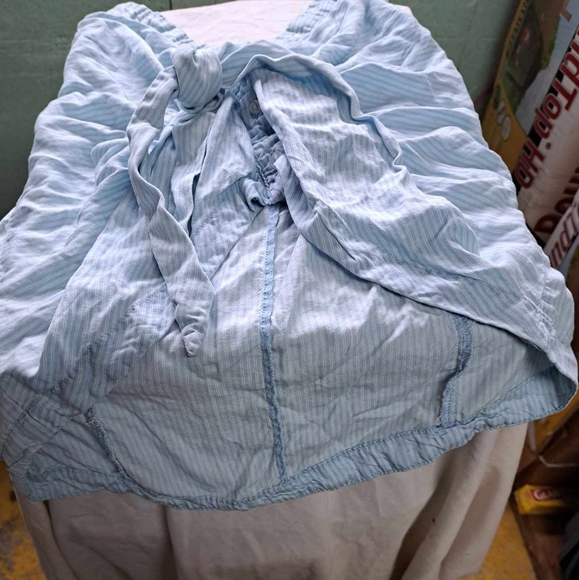 Womans Summer Top (Camisole?) - Picture 3 of 7